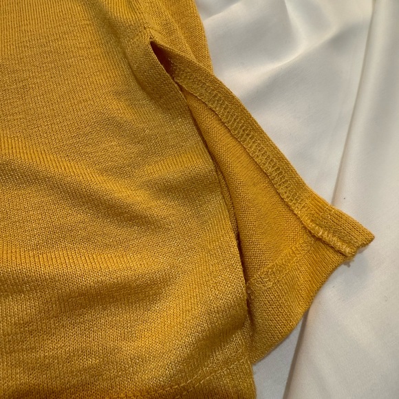 Orvis Golden Yellow Sleeveless Top Size Medium - Picture 7 of 7